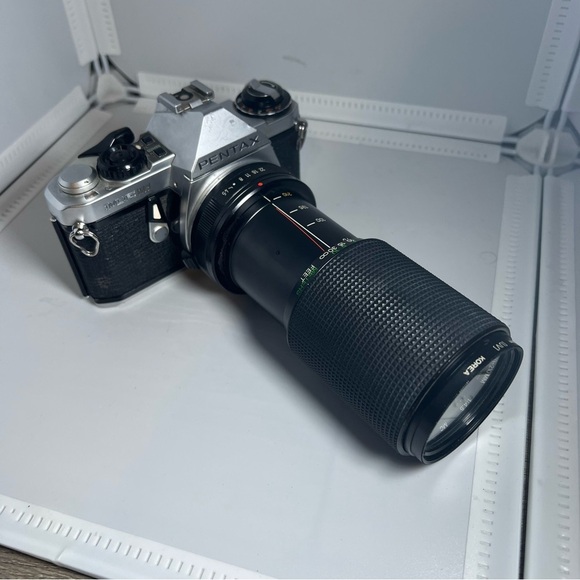 Pentax ME Super 35mm SLR Film Camera with 50 mm lens Kit - Picture 3 of 15